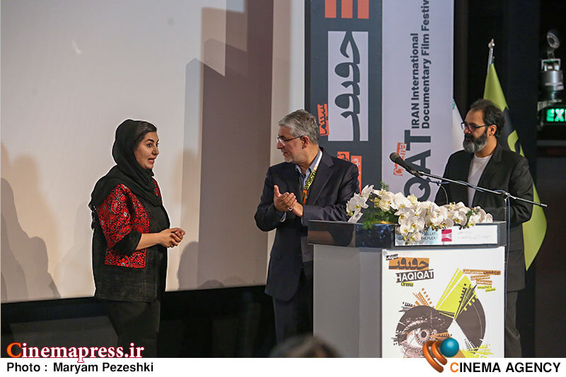 از دفاع تمام قامت «آقای دبیر» از کیفیت آثار تا چپاندن یک اثر ضعیف و بیربط با «جنگ ۱۲ روزه» به عنوان «مستند افتتاحیه»!