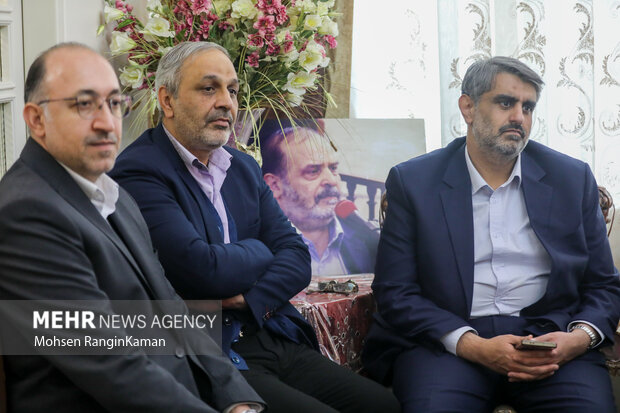 استاد مهدی آصفی، مداحی را امتداد سنت وعظ، تحقیق و دقت در متن میداند استاد مهدی آصفی، مداحی را امتداد سنت وعظ، تحقیق و دقت در متن میداند