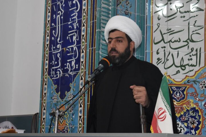 امام جمعه گیلانغرب: لقمه حلال، پایه تربیت دینی فرزند و سلامت جامعه است