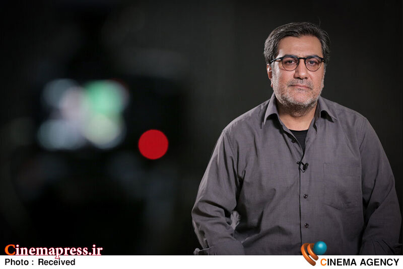 امروز عمده تولیدکننده مستند «تلویزیون» و نهادهای وابسته به آن هستند/ شرایط ویژه امروز ایجاب میکند که دست و پای «سینمای مستند» را آزاد بگذاریم