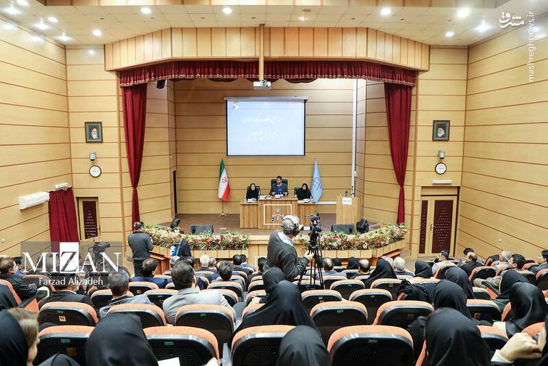 تصاویر دادگاه رسیدگی به دادخواهی خانواده شهدا و جانباز حمله به زمین فوتبال چوار تصاویر دادگاه رسیدگی به دادخواهی خانواده شهدا و جانباز حمله به زمین فوتبال چوار