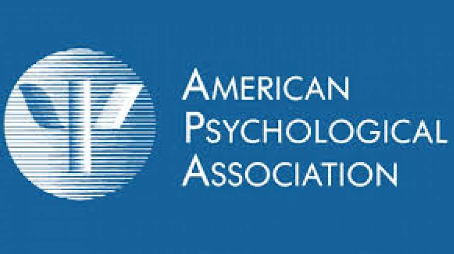 درج عنوان عضویت در انجمن روانشناسی آمریکا کلاهبرداری است