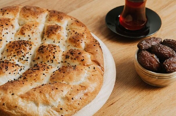 نان به تنهایی نمی تواند تمام ریزمغذیهای بدن را تامین کند