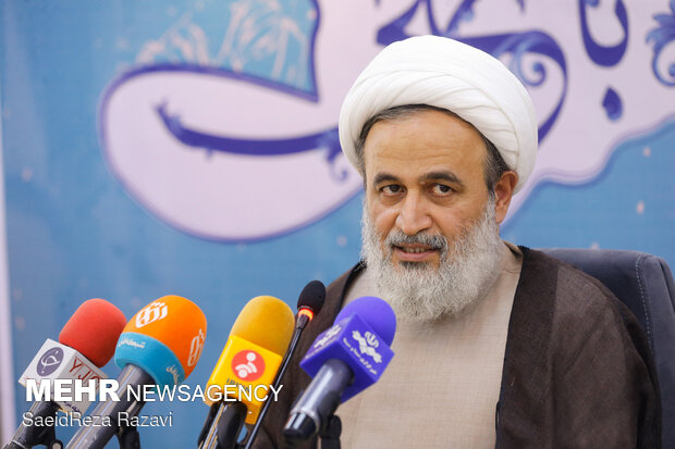 پژوهش لازمه نقد در مداحی است؛ نمونه حکمرانی مردم پایه در هیئتها