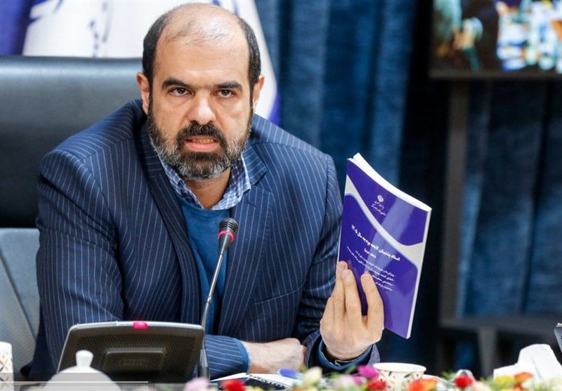 چرا حقوقها همپای تورم زیاد نمی شود؛ آدرس غلط کاهش درآمد نفتی