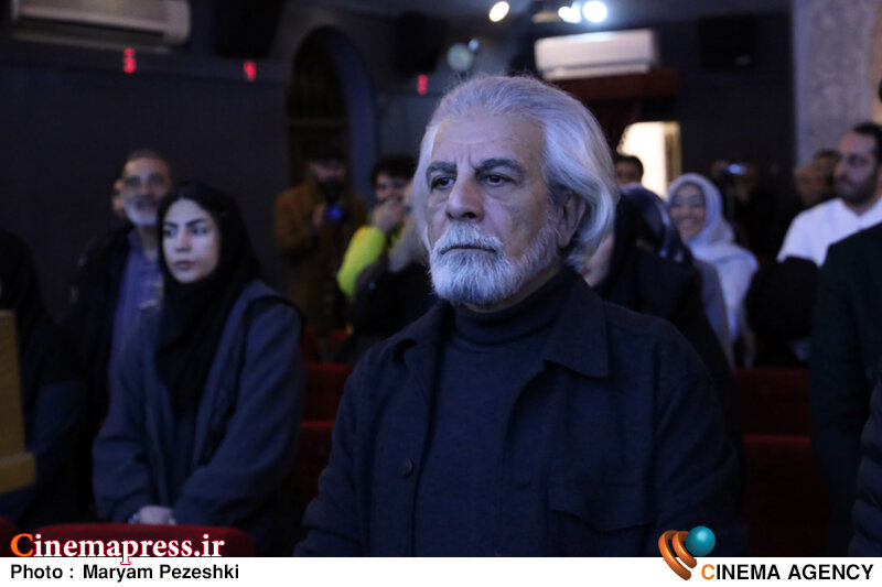 شاهسواری: دستهایمان را به هم گره بزنیم تا تنی نلرزد