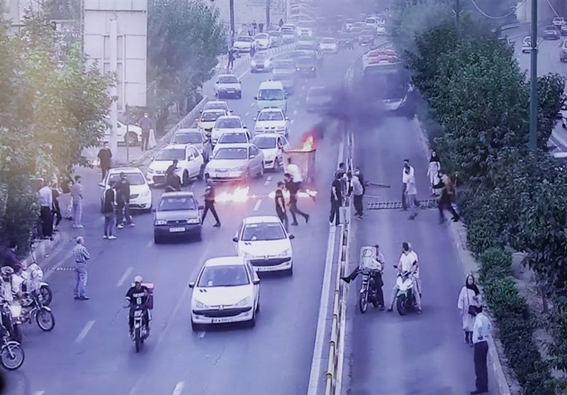 شهادت مدافع امنیت در ملکشاهی/ کشف نارنجک اسرائیلی از اغتشاشگران