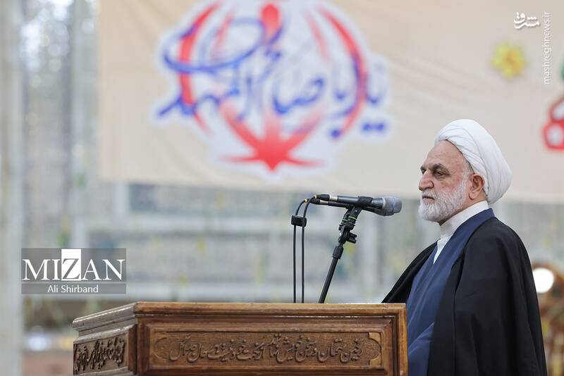 عکس/ حضور رئیس و مسئولان عالی قضایی در حرم امام خمینی(ره) عکس/ حضور رئیس و مسئولان عالی قضایی در حرم امام خمینی(ره)