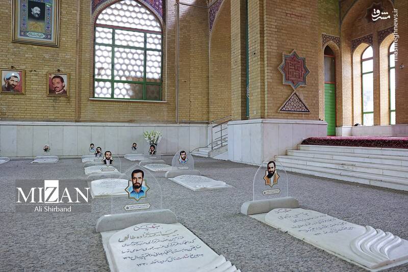 عکس/ حضور رئیس و مسئولان عالی قضایی در حرم امام خمینی(ره) عکس/ حضور رئیس و مسئولان عالی قضایی در حرم امام خمینی(ره)