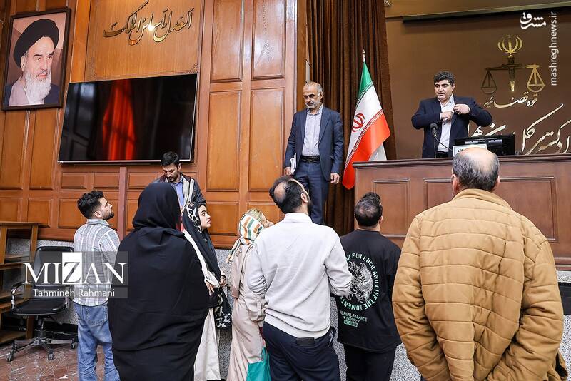 عکس/ دومین جلسه دادگاه رسیدگی به اتهامات پرونده "کوروش کمپانی" عکس/ دومین جلسه دادگاه رسیدگی به اتهامات پرونده "کوروش کمپانی"