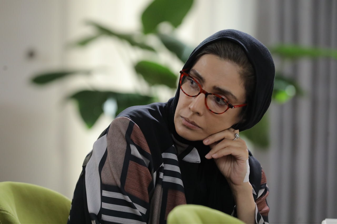 «غبار میمون» دارای پوستر رسمی شد پوستر «غبار میمون» رونمایی شد+ عکس