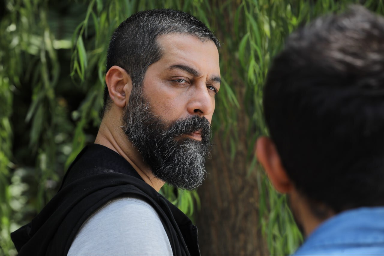 «غبار میمون» دارای پوستر رسمی شد پوستر «غبار میمون» رونمایی شد+ عکس