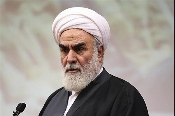 محمدی گلپایگانی: آیتالله محمودی شخصیتی جامع الاطراف بود