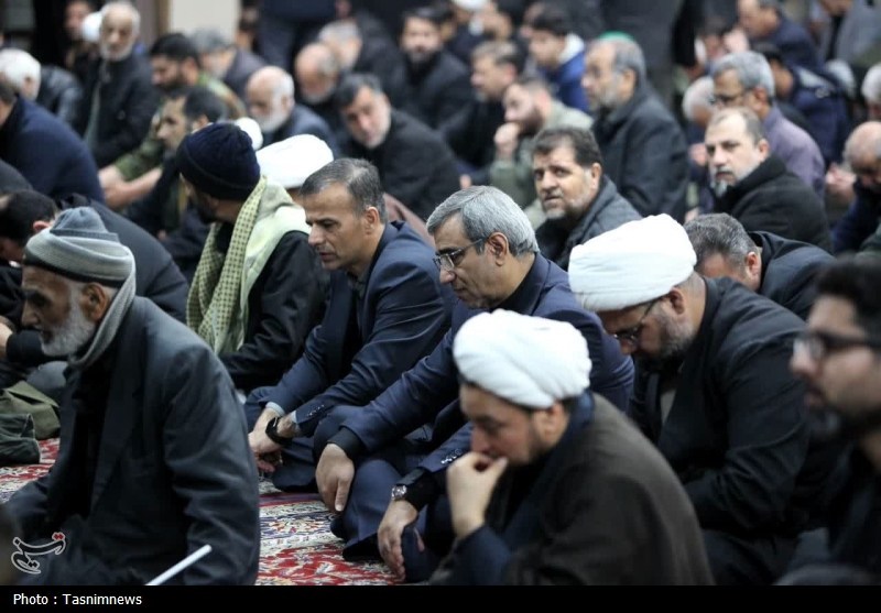 تشییع 2 شهید جنگ رمضان؛ پیکر سرلشکر شهید شیرازی در حرم رضوی آرام گرفت تشییع شهدا , شهادت , خراسان رضوی , اخبار استان خراسان رضوی , اخبار مشهد , مشهد مقدس , جنگ آمریکا و رژیم صهیونیستی علیه ایران ,
