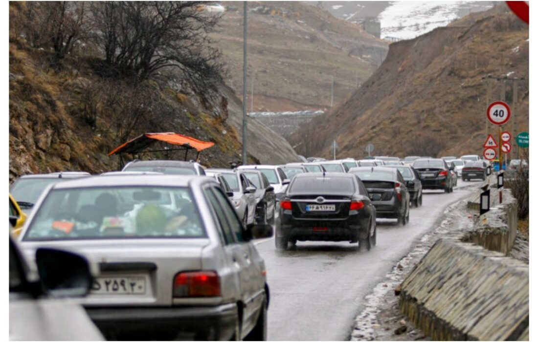 آخرین وضعیت جوی و ترافیکی جادههای کشور / ترافیک سنگین در این محورها گزارش شده است