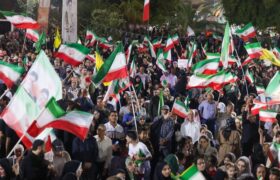 اقتدار امروز ایران نتیجه ایستادگی مردم است/مطیع فرمان رهبری هستیم