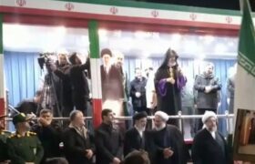 با وحدت حول محور رهبری برابر دشمنان پیروز میشویم