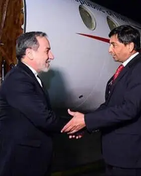 تصاویر توجهبرانگیز از ورود عراقچی به اسلامآباد تصاویر توجهبرانگیز از ورود عراقچی به اسلامآباد