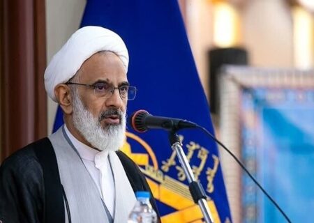 حاجی صادقی: دشمن میخواهد اراده مردم ما را بشکند