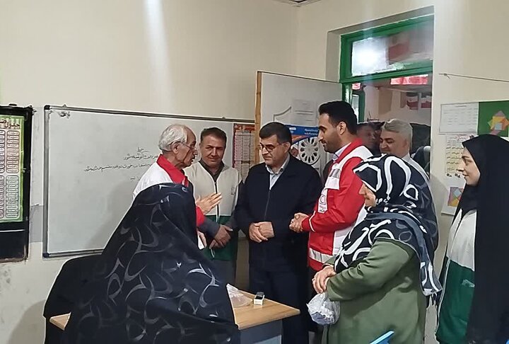 حیدری نژاد: میز خدمت جهادی فرصتی برای شنیدن بیواسطه مشکلات مردم است