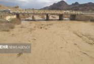 سیلاب چند مسیر ارتباطی در مهران و دهلران را مسدود کرد