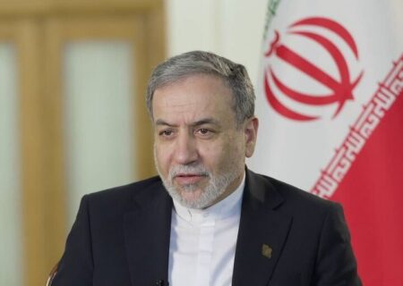 عراقچی: همسایگان اولویت ما هستند