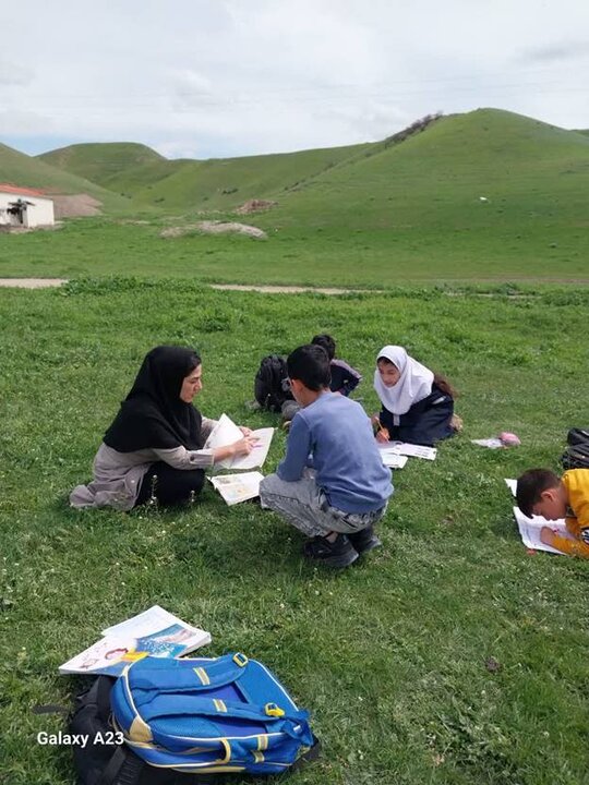 معلمانی که آینده ایران را میسازند معلمانی که آینده ایران را میسازند