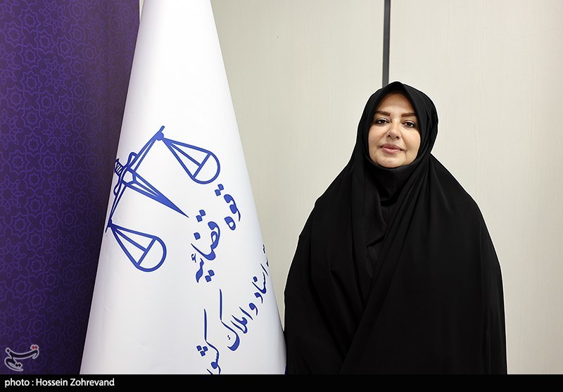 نقلوانتقال اموال توقیفشده همکاران دشمن حتی با وکالت ممکن نیست