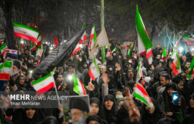 هیهات من الذله، یک یا علی تا قدس