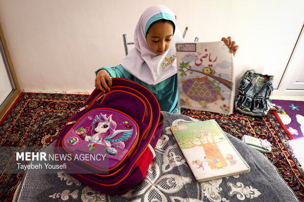 وقتی کلاس به خانهها رفت؛ روایت معلمی که فاصلهها را شکست وقتی کلاس به خانهها رفت؛ روایت معلمی که فاصلهها را شکست