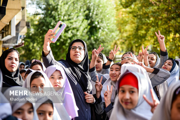 وقتی یک کلیک پرخطر میشود؛ تأثیر رفتارهای پرریسک بر روان نسل امروز وقتی یک کلیک پرخطر میشود؛ تأثیر رفتارهای پرریسک بر روان نسل امروز