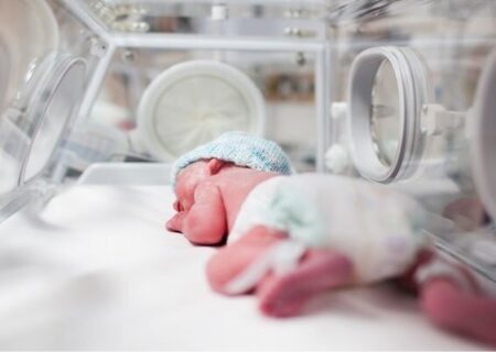 پرستار ناجی: وظیفه ام را انجام دادم و سه امانتی را به مادرانشان رساندم