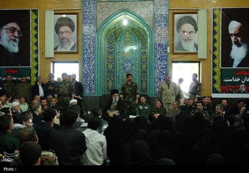 «22 گولان»؛ روزی که کردستان رنگ وحدت گرفت + تصاویر اخبار سنندج , اخبار استان کردستان , رهبر انقلاب , رهبر کشوردوست , پایگاه اطلاعرسانی دفتر مقام معظم رهبری , رئیس دفتر مقام معظم رهبری , بعثه مقام معظم رهبری , انقلاب اسلامی ,