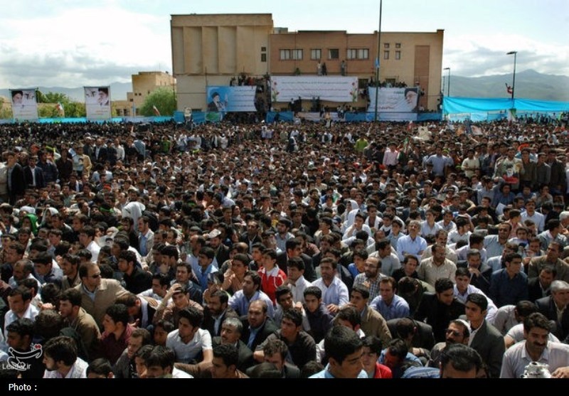 «22 گولان»؛ روزی که کردستان رنگ وحدت گرفت + تصاویر اخبار سنندج , اخبار استان کردستان , رهبر انقلاب , رهبر کشوردوست , پایگاه اطلاعرسانی دفتر مقام معظم رهبری , رئیس دفتر مقام معظم رهبری , بعثه مقام معظم رهبری , انقلاب اسلامی ,