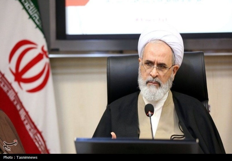 آیتالله اعرافی: هر صدایی که بر اتحاد ملت خدشه کند، ابزار استکبار است