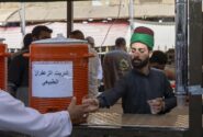 ارائه خدمات متنوع موکب حرم حضرت عباس (ع)به زائران روز عرفه در کربلا