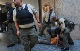 بازداشت والدین بیش از 27هزار کودک در دولت جدید ترامپ
