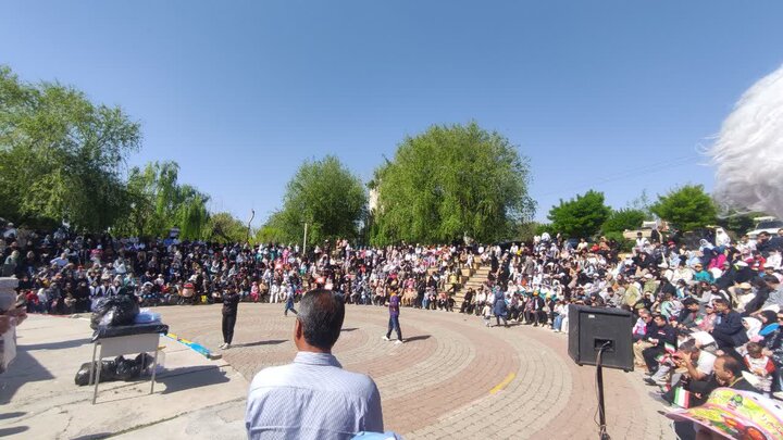برگزاری همایش پیادهروی خانوادگی و دانشآموزی در مراغه