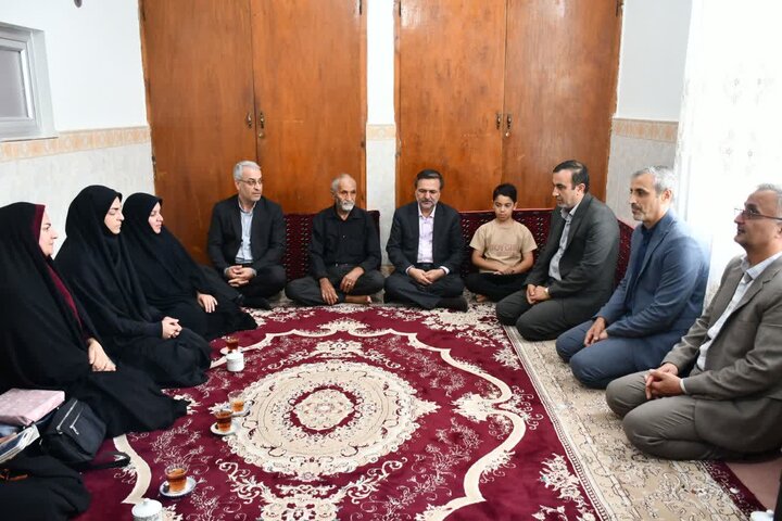 حمیدی: یاد و راه شهدا چراغ هدایت نسلهای آینده است
