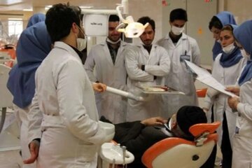 رئیس دانشکده پزشکی دانشگاه علوم پزشکی تهران: امتحانات پایان ترم قطعا «حضوری» برگزار میشود