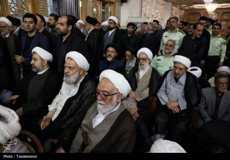 سنگ تمام مردم قم در مراسم باشکوه اربعین شهیدان لاریجانی+ تصاویر قم , شهید علی لاریجانی , حضرت معصومه (س) ,
