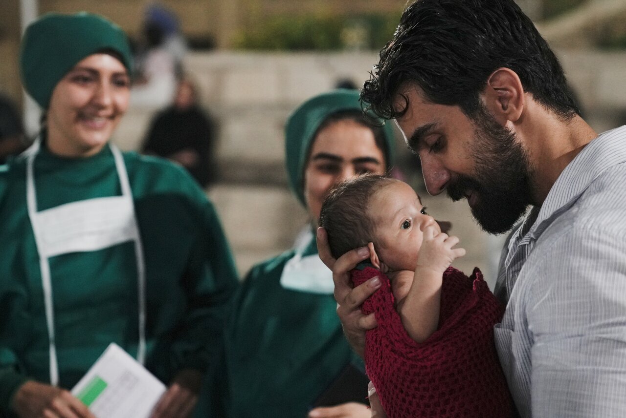 شناورسازی بلیت سینما در هفته اول/ افزایش ۱۰ درصدی فروش در سایه کاهش ۲۳ درصدی مخاطب گیشه ۱۵ میلیاردی با صندلیهای خالی/ تحلیل یک هفته متفاوت برای سینمای ایران