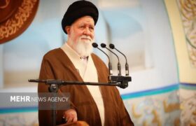 علم الهدی: گران فروشان پیاده نظام آمریکا در داخل کشور هستند