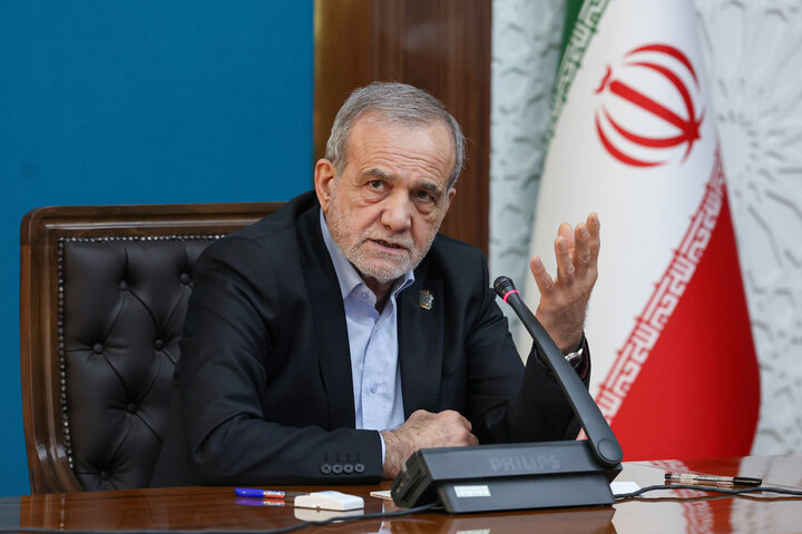 پزشکیان: وحدت کشورهای اسلامی عامل کاهش مداخلههای فرامنطقهای است