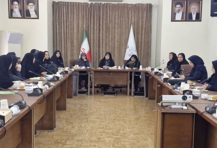 کارگروه دختران نوجوان و جوان برای تقویت هویت و خودباوری تشکیل شد