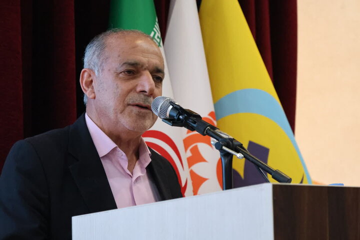 گل افشانی: زنگ خطر سالمندی در مازندران نواخته شد