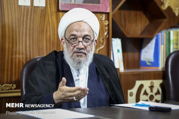 آقاتهرانی: با مذاکره مخالفم؛ نمیتوان به آمریکا اعتماد کرد