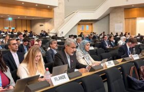 بحرینی: ملت ایران عزت و استقلال خود را معامله نمیکند