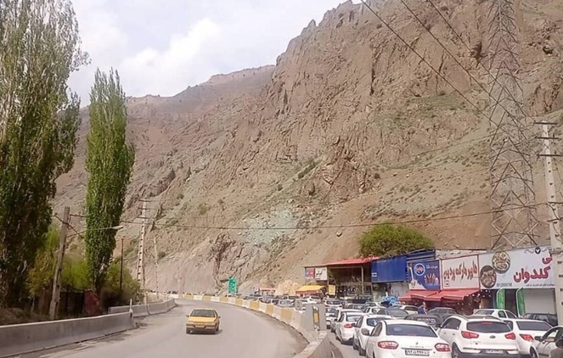 ترافیک سنگین در محورهای شمالی کشور/ جاده چالوس و آزادراه تهران–شمال قفل شد