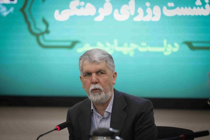 جامعه ایرانی با تکیه بر دینداری و مقاومت سرمایهای عظیم برای کشور است